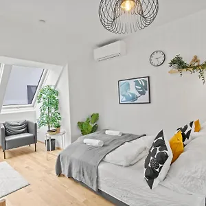 Apartment 1 Min To Public Transport - 3 Min To Supermarket And Pharmacy - On-site Parking For 19,90 Eur, Wien