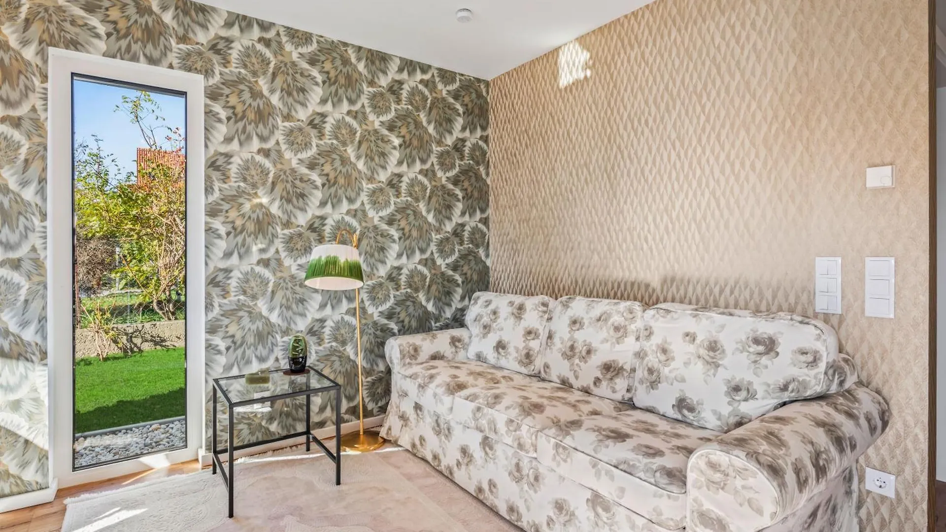 Apartment Green Suite - Whirlpool Garden - Free Parking - Wifi Vienna Austria